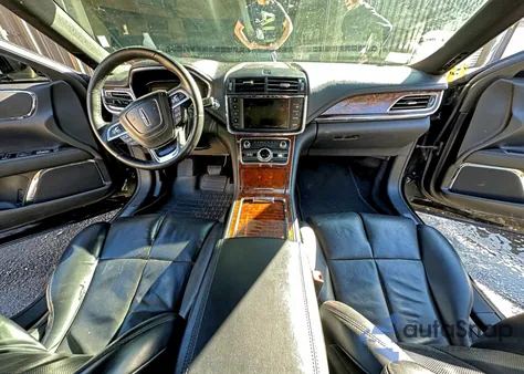 2017 Lincoln Continental z USA, uszkodzony, nr VIN 1LN6L9UK9H5617828